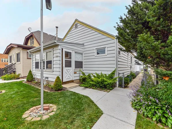 2210 South 60th STREET, West Allis, WI 53219