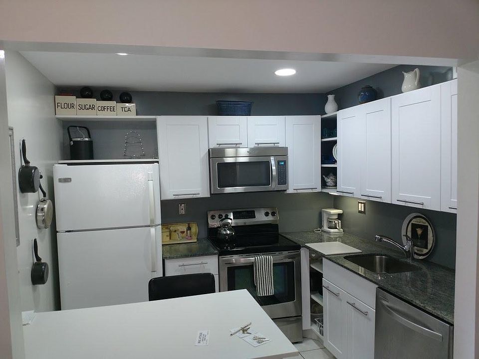 2nd image of 7000 Atlantic Ave