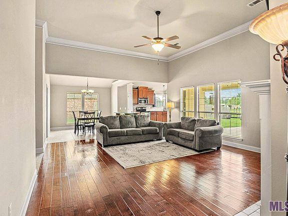 4th image of 41453 Stonebrook Ave