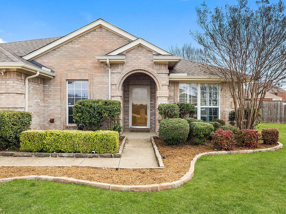 1st image of 3068 Cobblestone Dr