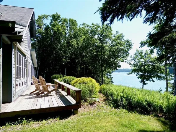 12 Alyssa Lane, Deer Isle, ME 04627