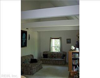 2nd image of 140 King Henry Way