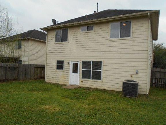 2nd image of 19326 Montclair Meadow Ln