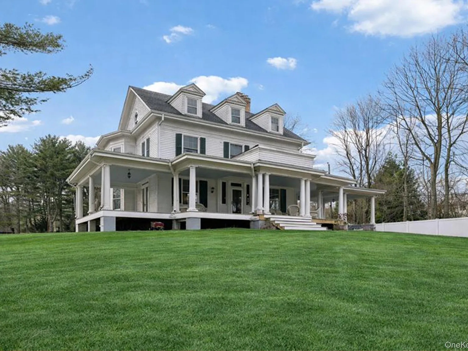 6 bed, 3.0 bath, 3635 sqft, $7,800 — Photo 3