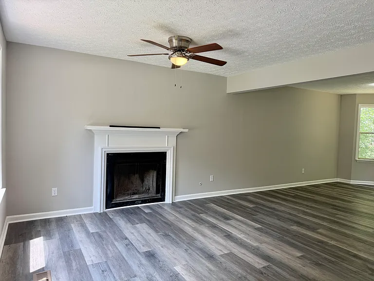 10415 Virginia Pine Ln — Photo 2
