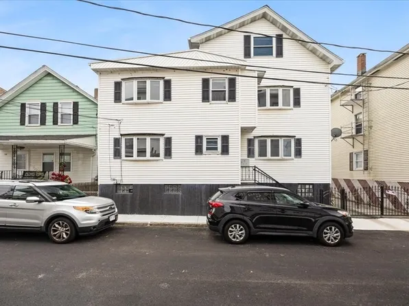 78 Cross St, Fall River, MA 02723