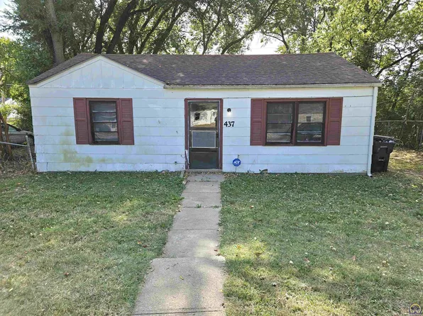 437 SE 35th St, Topeka, KS 66605
