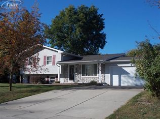 319 Murphy St, Linden, MI 48451