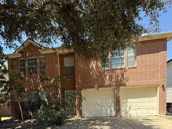 9323 Eaglewood Spring Dr, Houston, TX 77083
