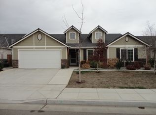 7126 W San Ramon Ave, Fresno, CA 93723