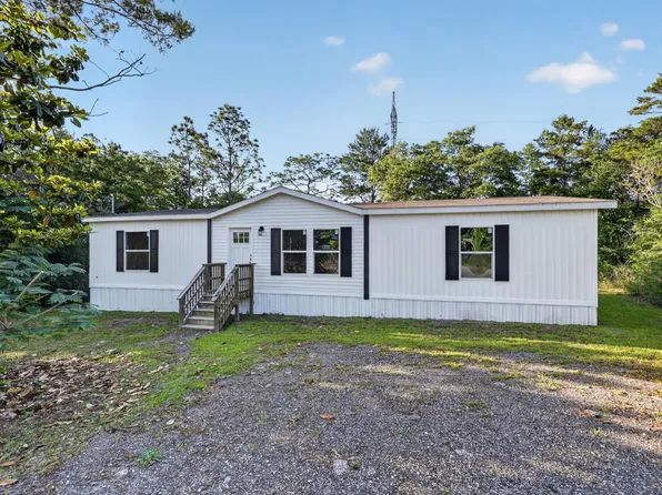 158 W Violet Ln, Defuniak Springs, FL 32433