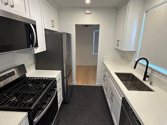 3rd image of 10574 Ayres Ave #10574