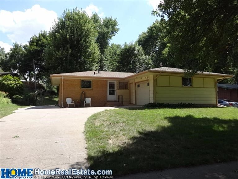 1st image of 1440 W Avon Ln