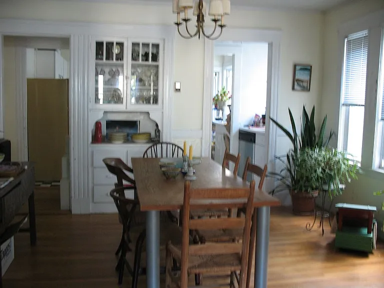 50 Clarendon Ave #2 — Photo 8