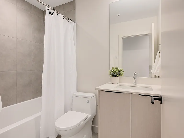 612 Constance Ave — Photo 8