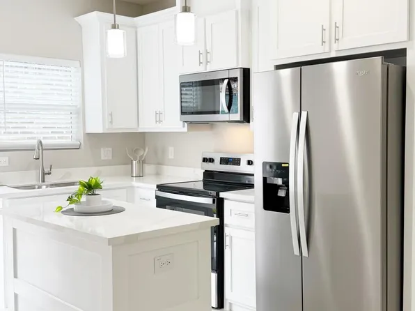 2805 E Israel Ave #4, Mission, TX 78573