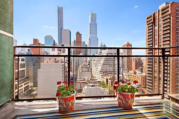 Sold by Halstead Real Estate | media 8