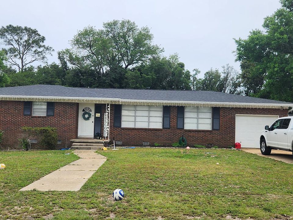 1st image of 11035 Manatee Dr