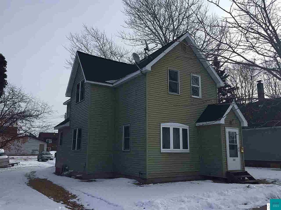 1st image of 318 14th Ave W