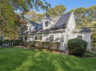 39 Erland Rd, Stony Brook, NY 11790