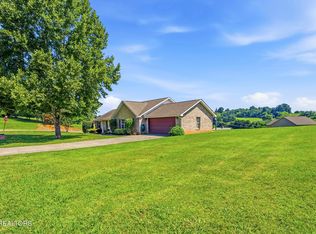 1324 Prairie Pl, Greenback, TN 37742