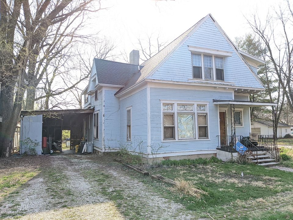 2nd image of 210 S Grove St