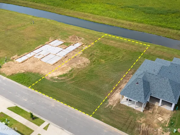 108 Breakers Way, Scott, LA 70583