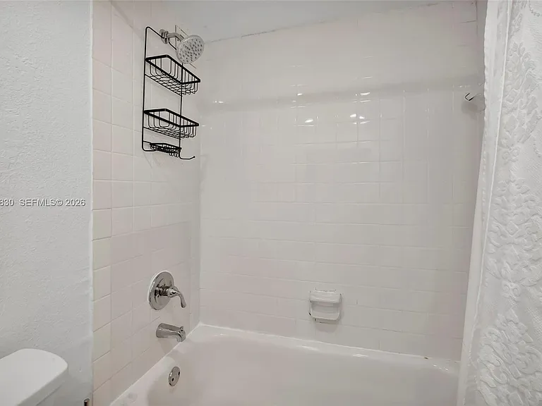 5401 Collins Ave #1126 — Photo 50