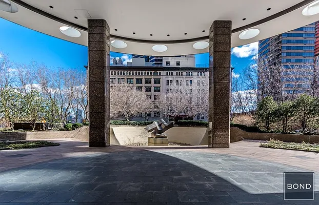 Rented by Bond New York | media 8