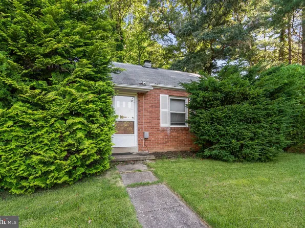 7306 Sportsman Dr, Falls Church, VA 22043