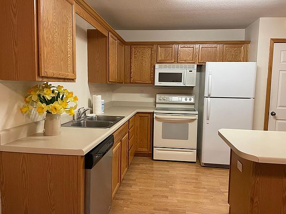 2nd image of 8302 Westown Pkwy Unit 4109
