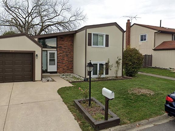 2nd image of 8112 Park Crest Dr