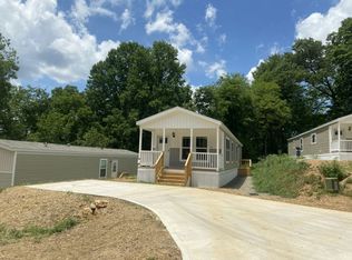107 Stardust Dr, Asheville, NC 28805
