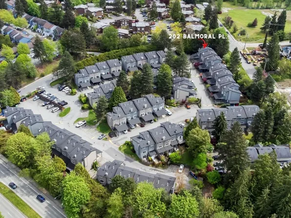 202 Balmoral Pl, Pt Moody, BC V3H 4B9