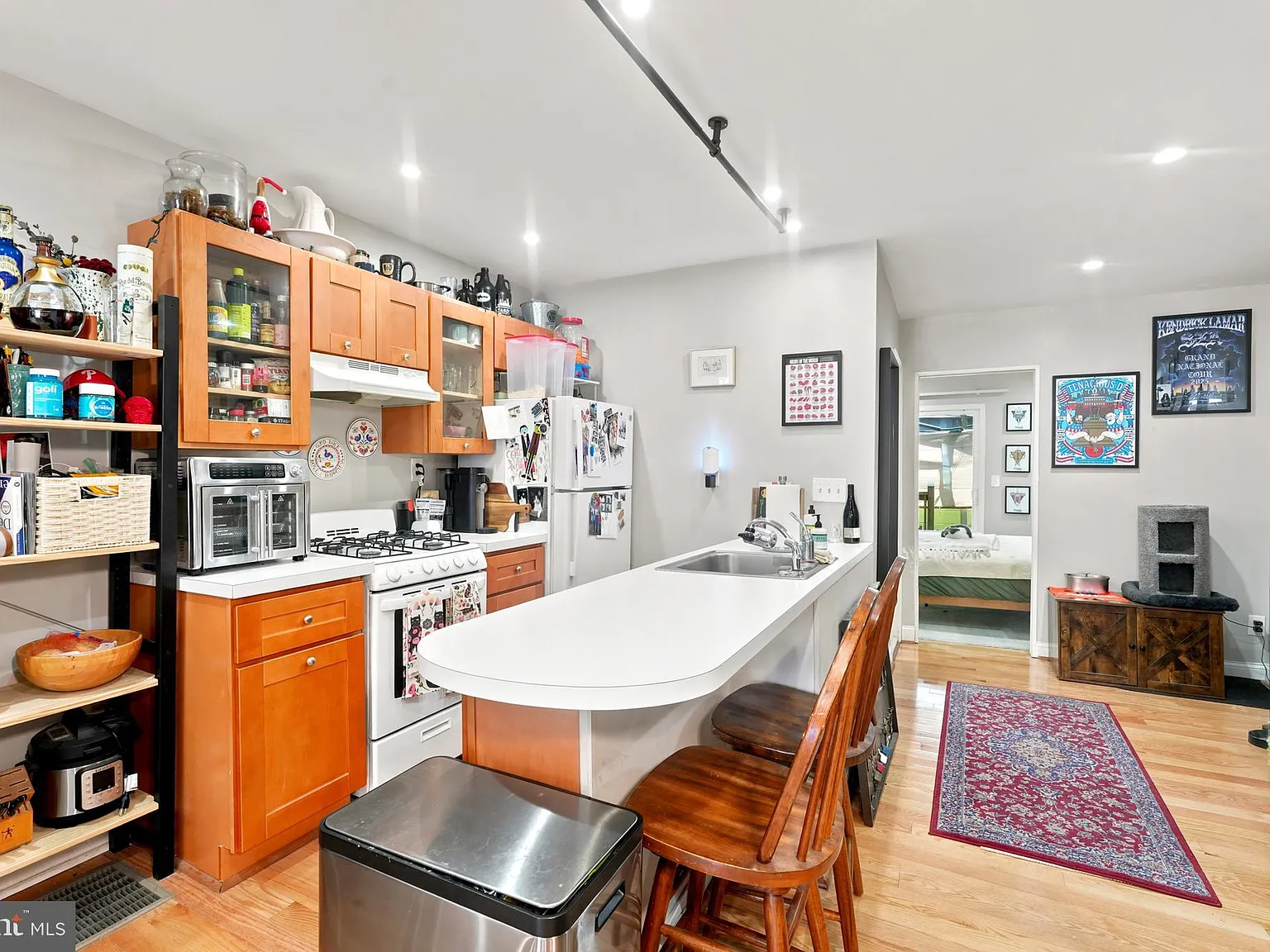 1 bed, 1104 sqft, $1,250 — Photo 4
