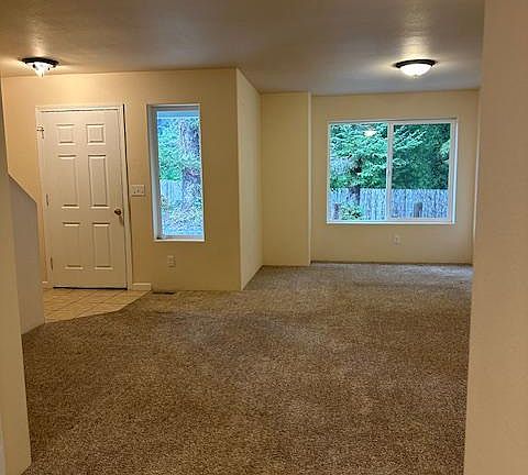 5th image of 92620 Cape Arago Hwy #A