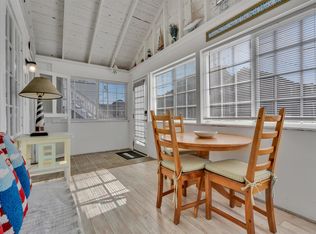 17 Johnson Avenue, Hampton, NH 03290-4906