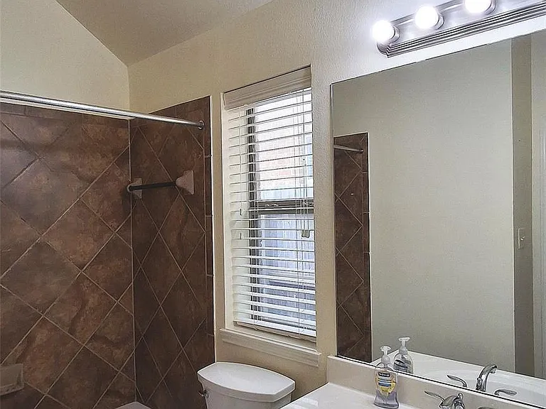 10615 Cortland Ridge Ln — Photo 33