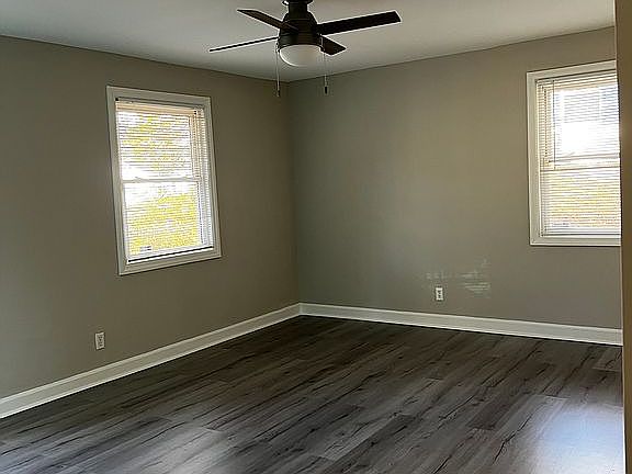 5th image of 1100 Willard St
