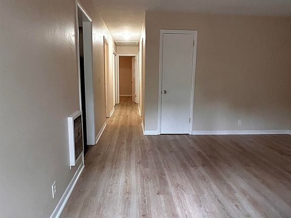 4th image of 1710 Niblick Ave NW