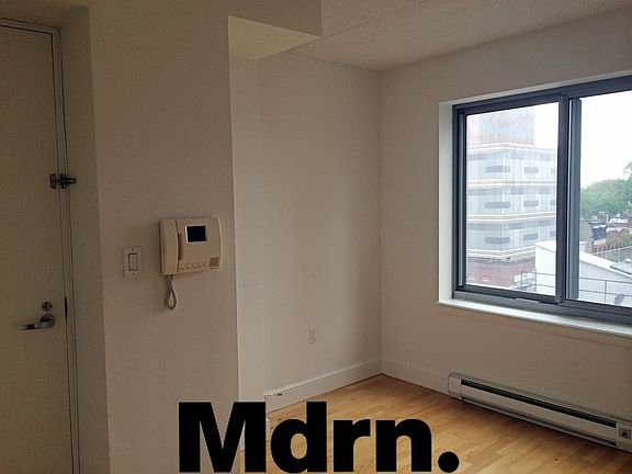 3rd image of 63 Schermerhorn St APT 8A