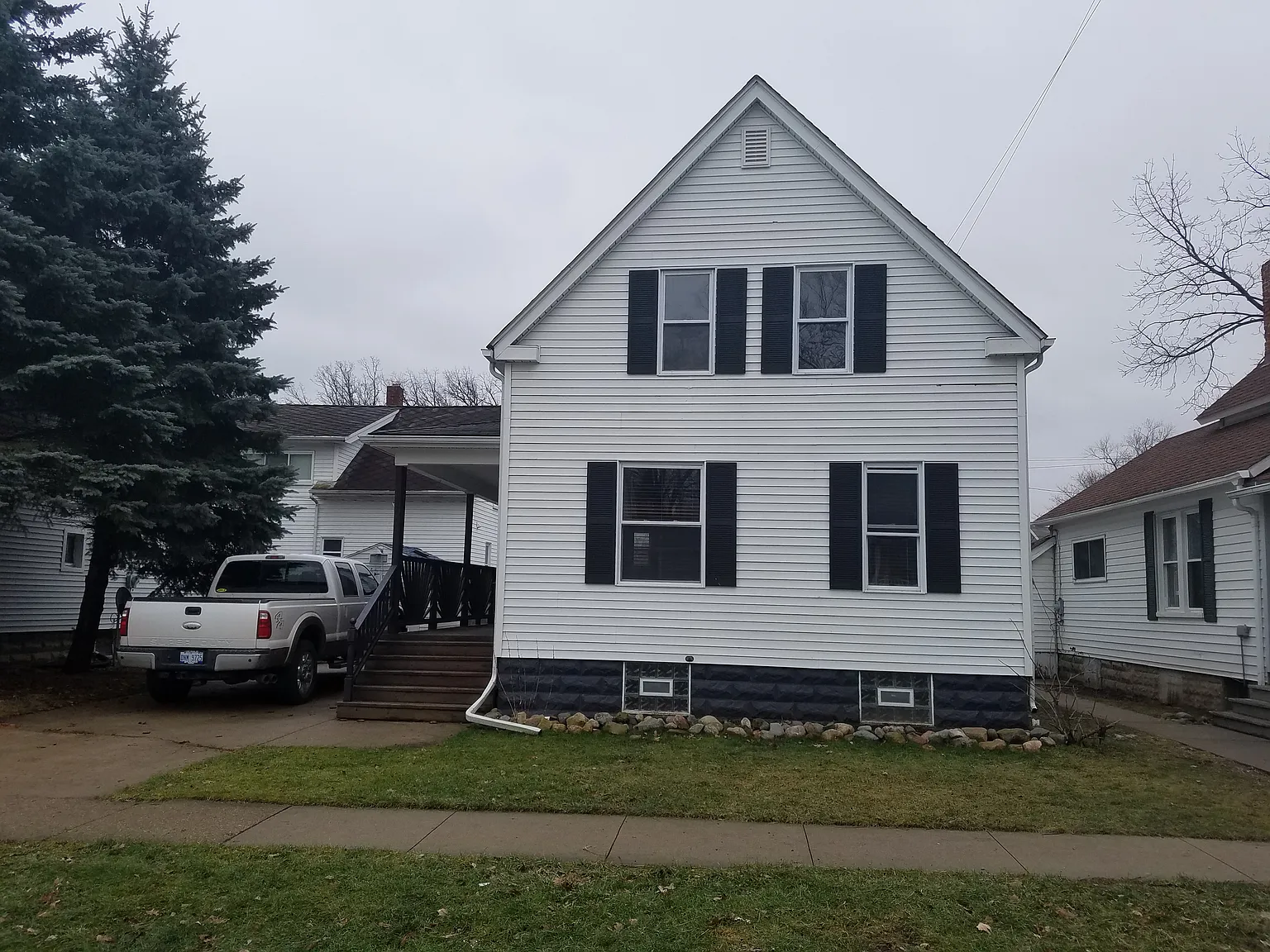 507 Trumbull St photo 1