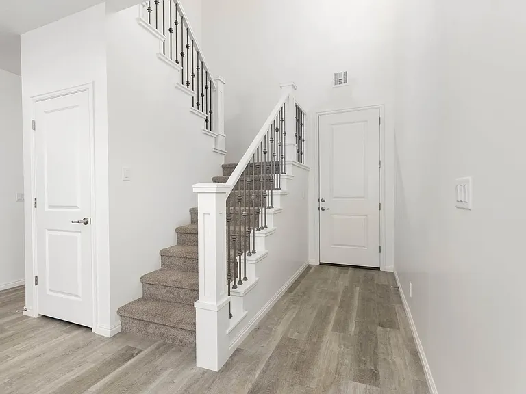 465 S Stewart Creek Dr — Photo 8
