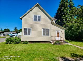 523 Booth Ave, Larimore, ND 58251