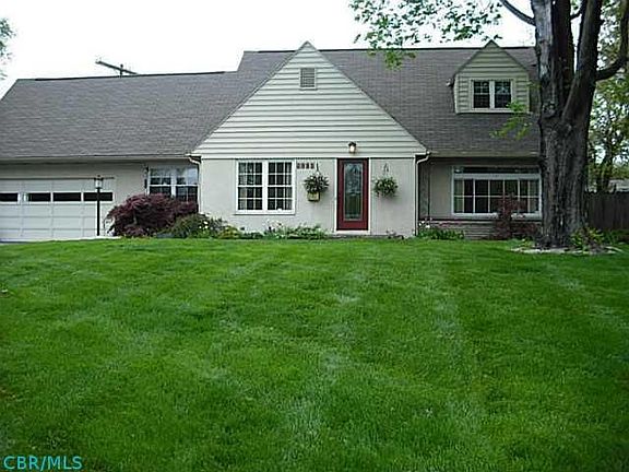 2nd image of 2085 Northwest Blvd