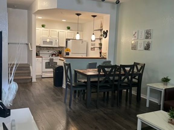 5th image of 4560 Yellowgold Rd E APT 105