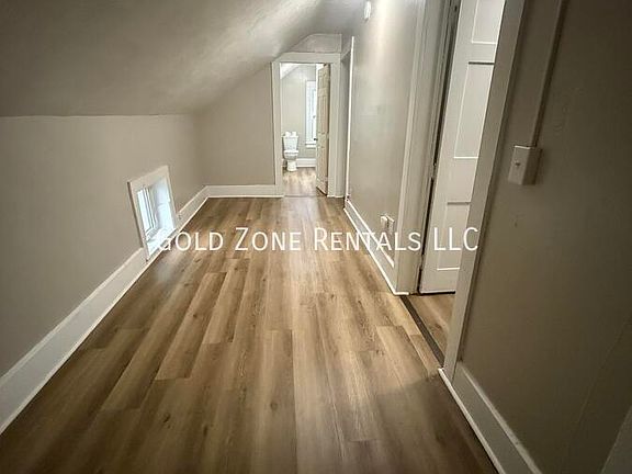 3rd image of 306 N Mantua St Unit 2