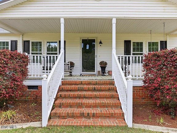 4th image of 143 Ole Vineyard Road