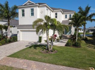 6227 Champions Row St, Bradenton, FL 34210