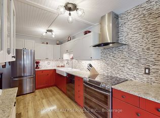 72 Carisbrooke Ct #72, Brampton, ON L6S3K1